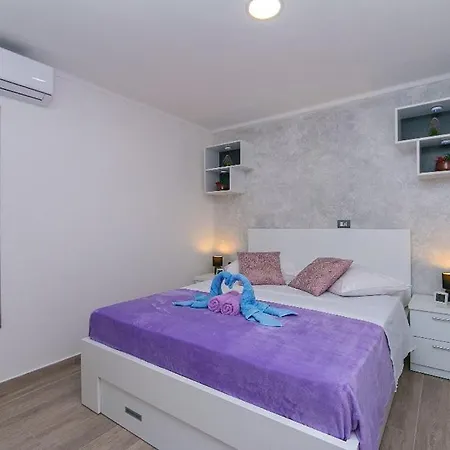 Apartment 13 Luxury *