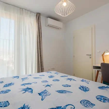 Luxury Near The Apartment *