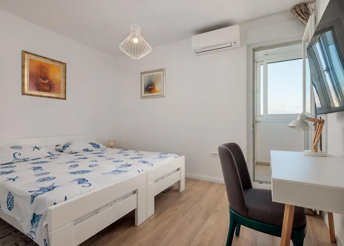 Luxury Near The Apartment *